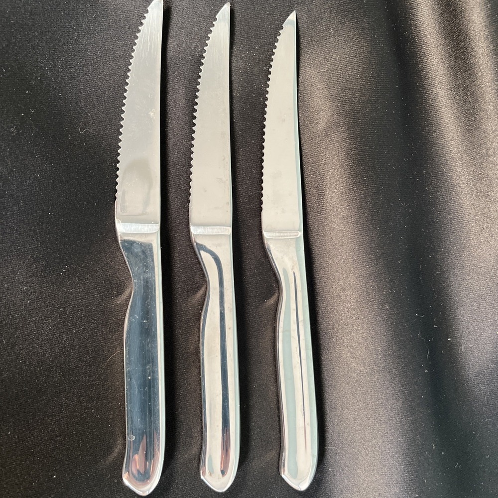 JA Henckels International Set of 3 Steak Knives 35199-100mm‎  4" Blade